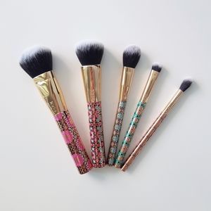 TARTE Set of 5 Face brushes